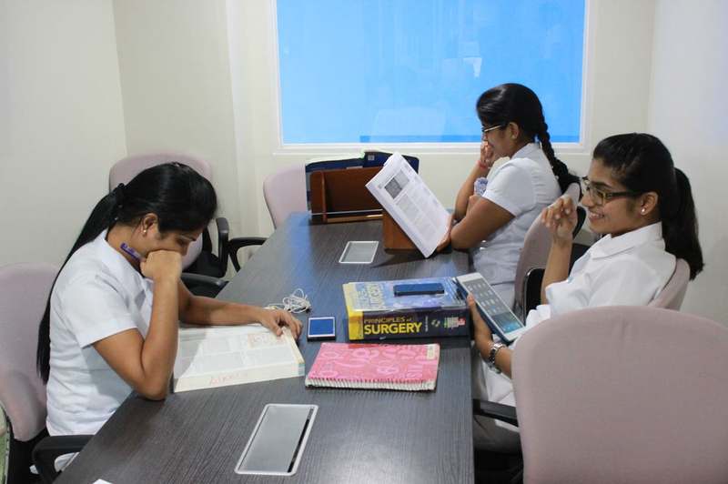 Indian students studying in DMSF library